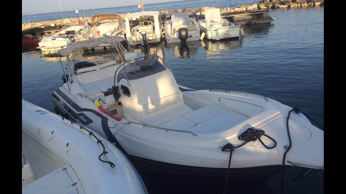<<< IN TRATTATIVA >>> Zar 75 Suite Plus (2008) + 250 Suzuki (2012) + Poss. Carrello<br><a href=dettaglio.aspx?Id=347 >VAI ALLA SCHEDA</a>